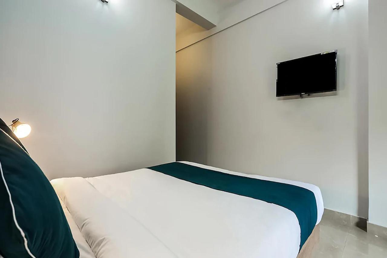 Accadia Residency Hotel Kochi Екстериор снимка